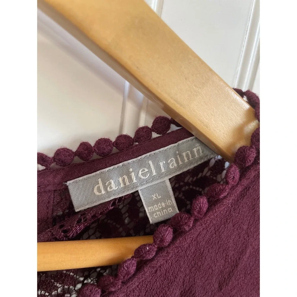 Daniel Rainn Womens XL Plum Lace‎ Trim Pin-tuck Cap Sleeve Rayon Blouse
